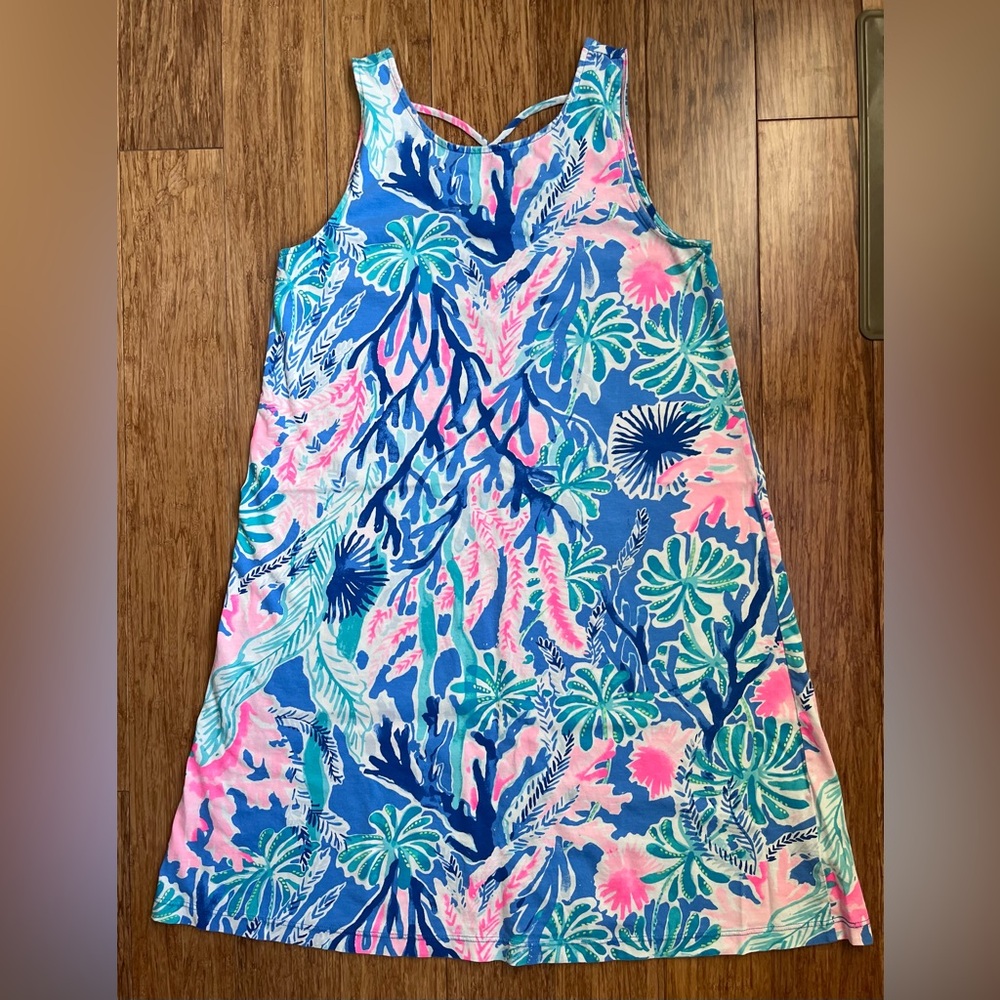 Lilly Pulitzer dress size XS sleeveless. 1567